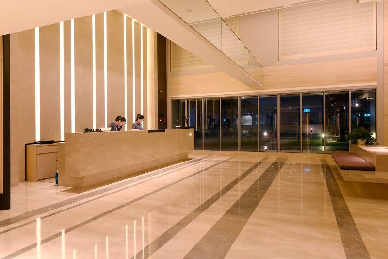Hotel Cozzi Ximen Tainan Exteriör bild
